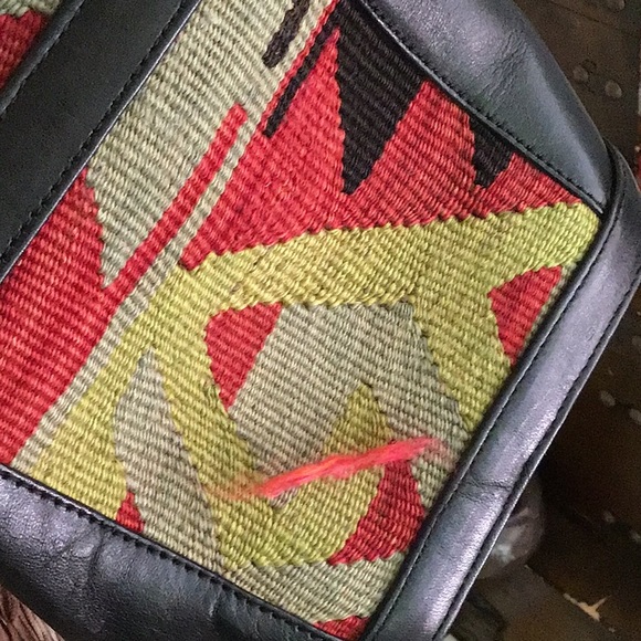 Unique Yun Art  leather and wool crossbody bag - Picture 4 of 8